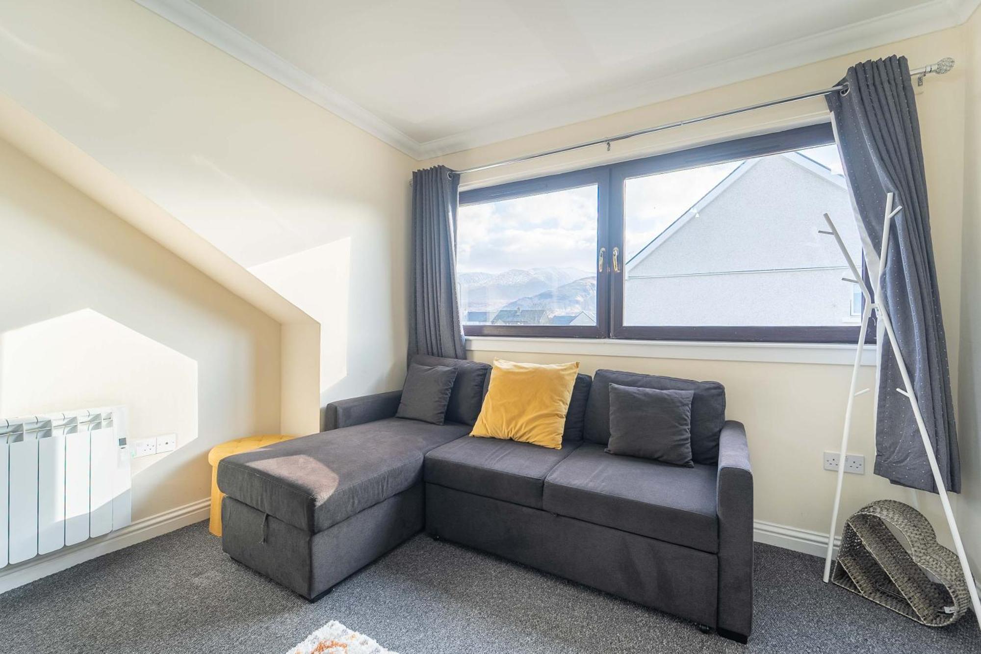 Ben View Apartments Flat A Caol エクステリア 写真