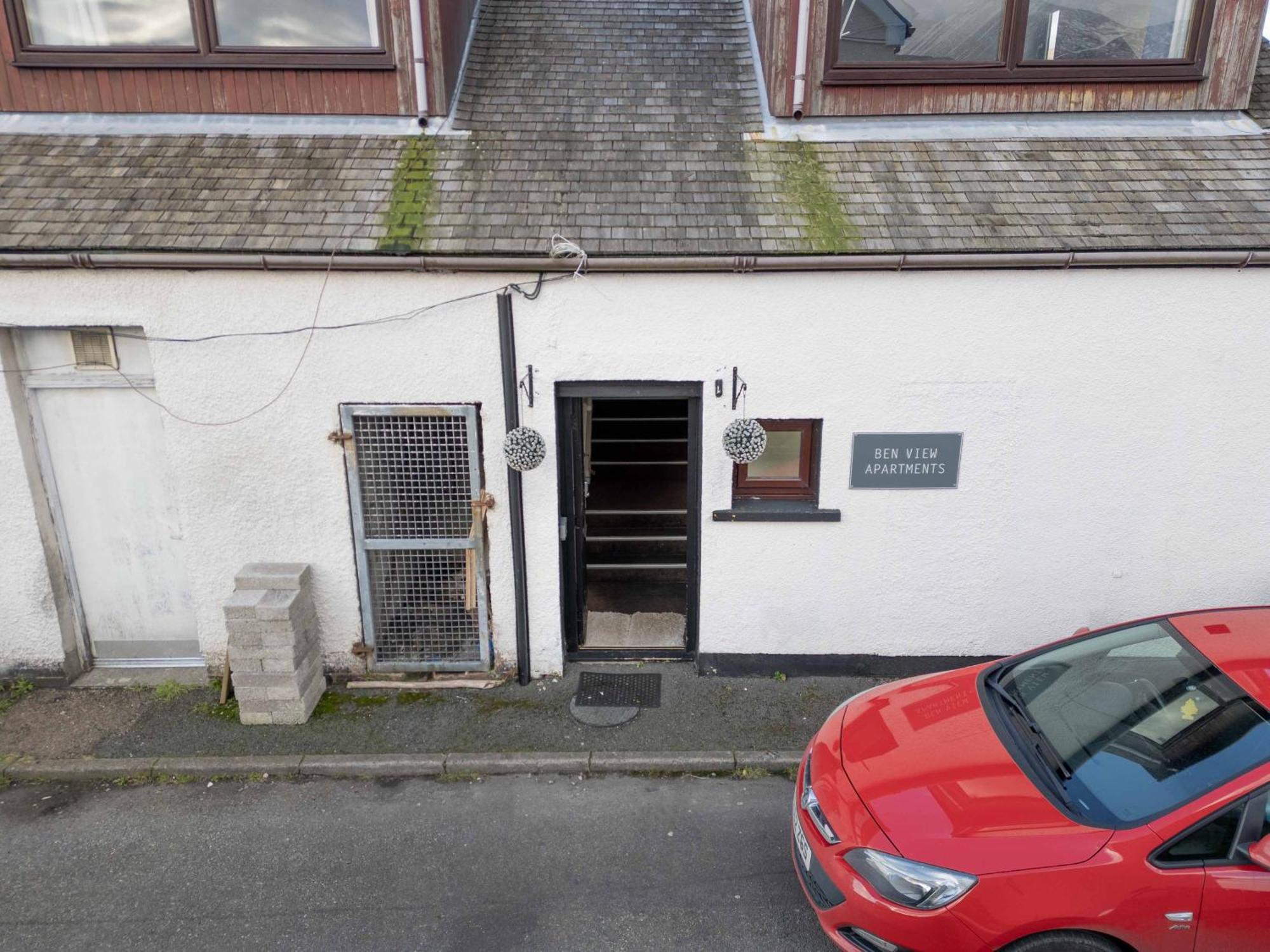 Ben View Apartments Flat A Caol エクステリア 写真